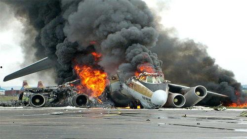 飞机坠机爆料事件真相视频,视频曝光惊人内幕  第3张